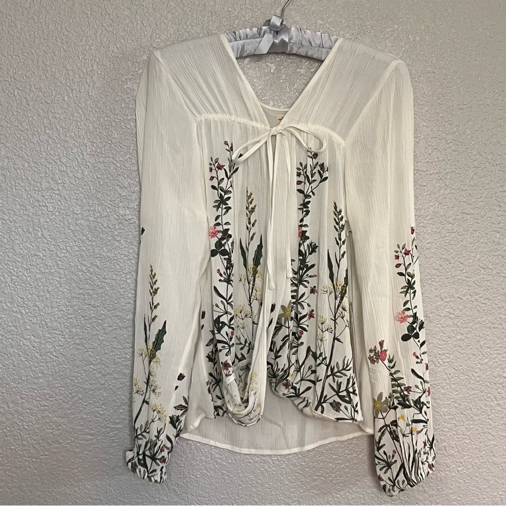 NEW O'Neill White sheer Blouse with Floral Embroidery MSRP $54